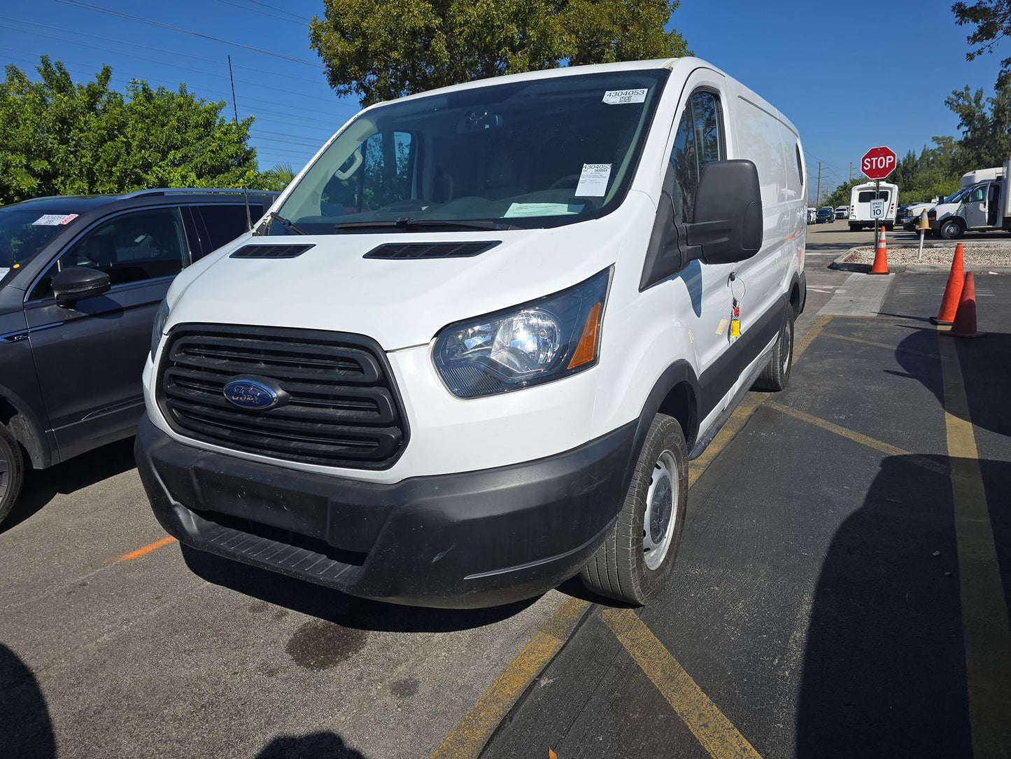2019 Ford Transit 150 Cargo Van wRH Swing-Out Doors Low Roof 129.9 WB