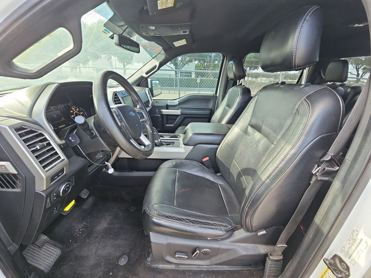 2015 Ford F-150 Lariat Crew Cab Short Bed