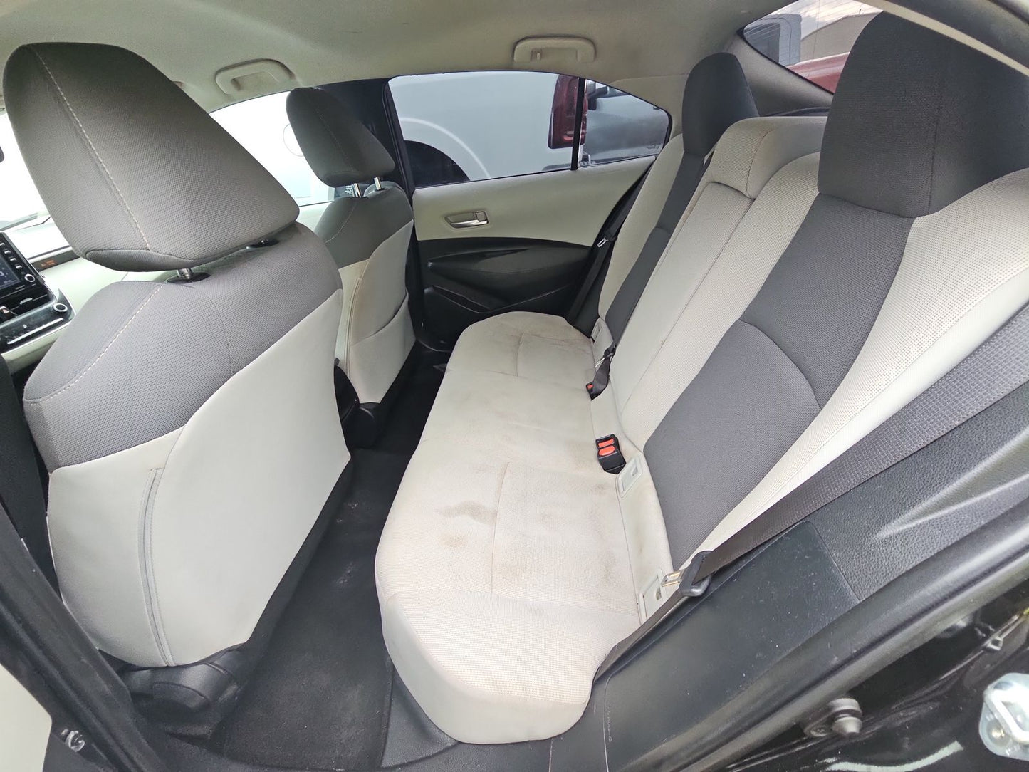 2021 Toyota Corolla LE Sedan