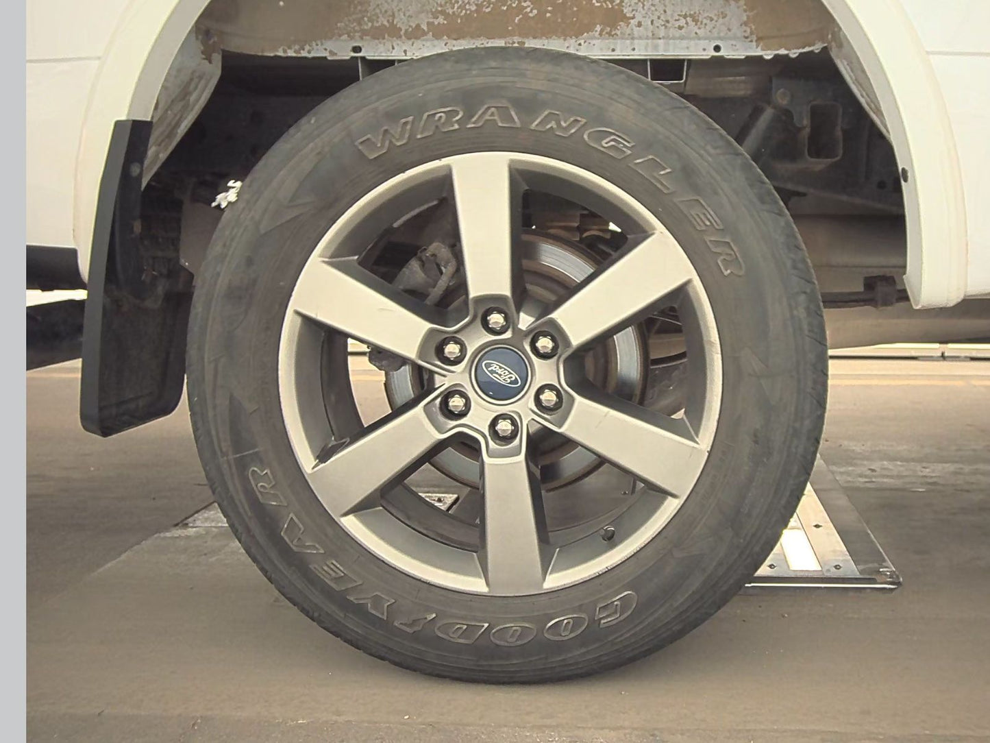 2015 Ford F-150 Lariat Crew Cab Short Bed