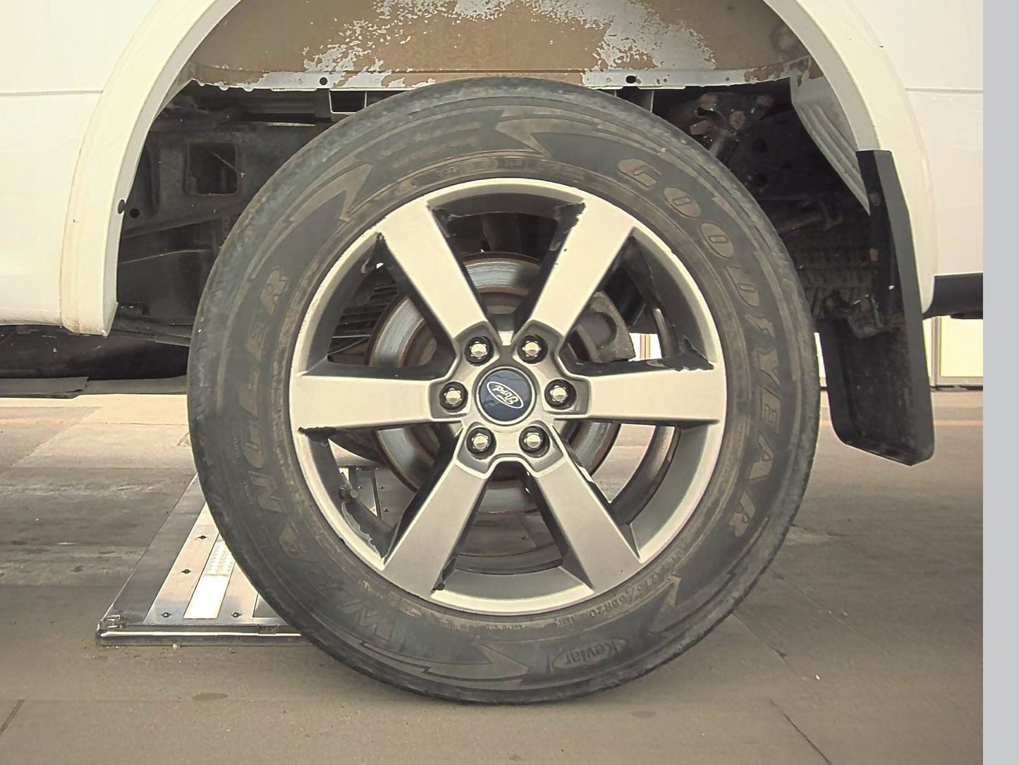 2015 Ford F-150 Lariat Crew Cab Short Bed