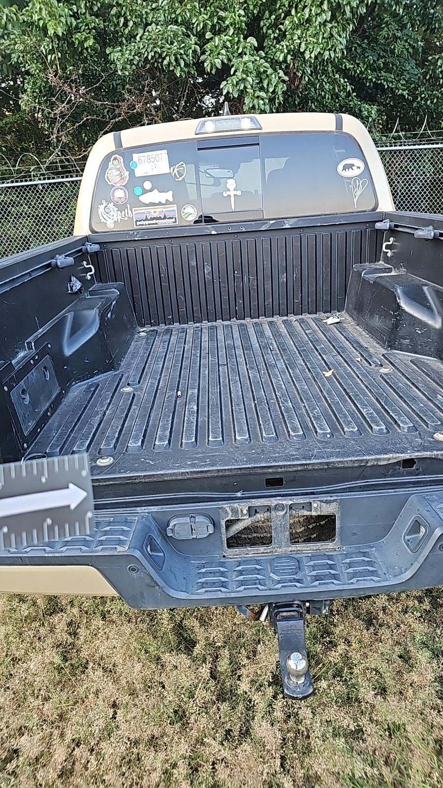 2018 Toyota Tacoma TRD Off-Road Crew Cab Medium Bed
