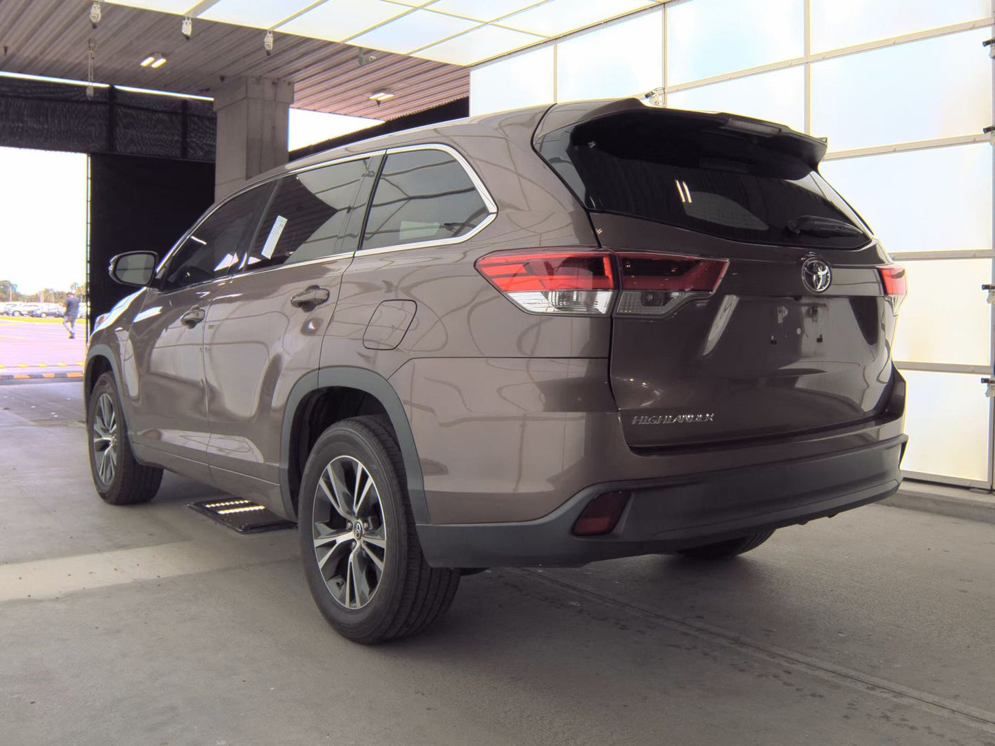 2018 Toyota Highlander LE