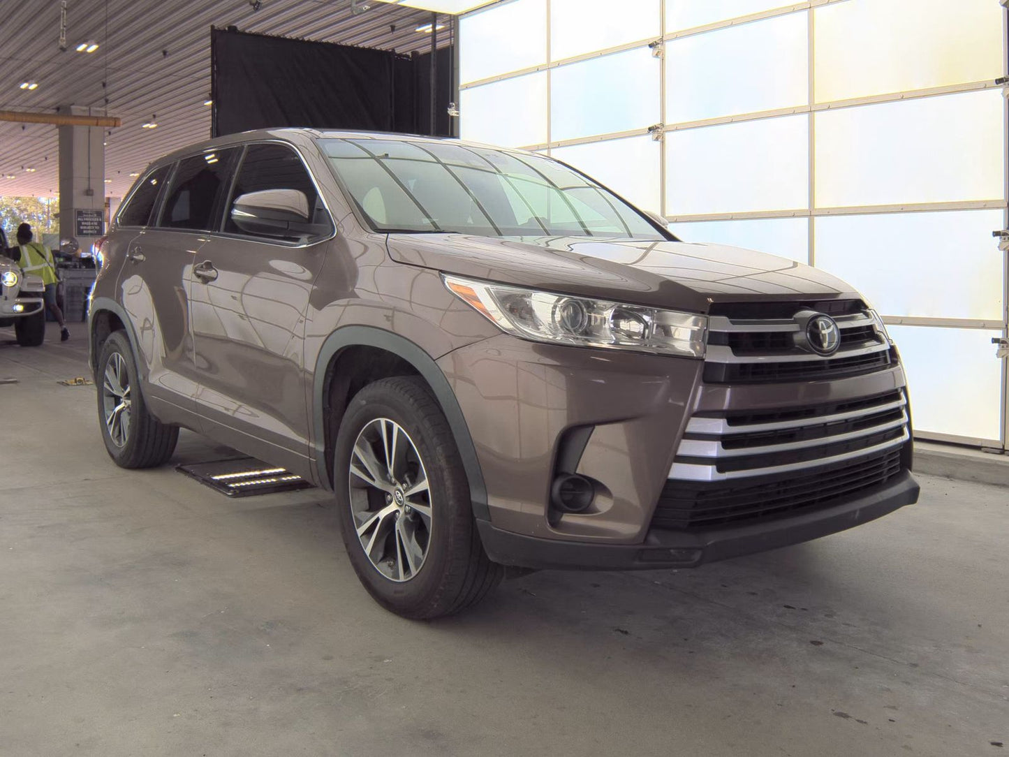 2018 Toyota Highlander LE