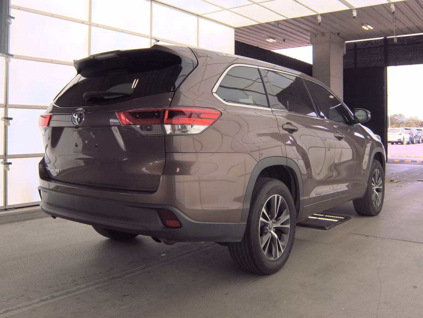 2018 Toyota Highlander LE