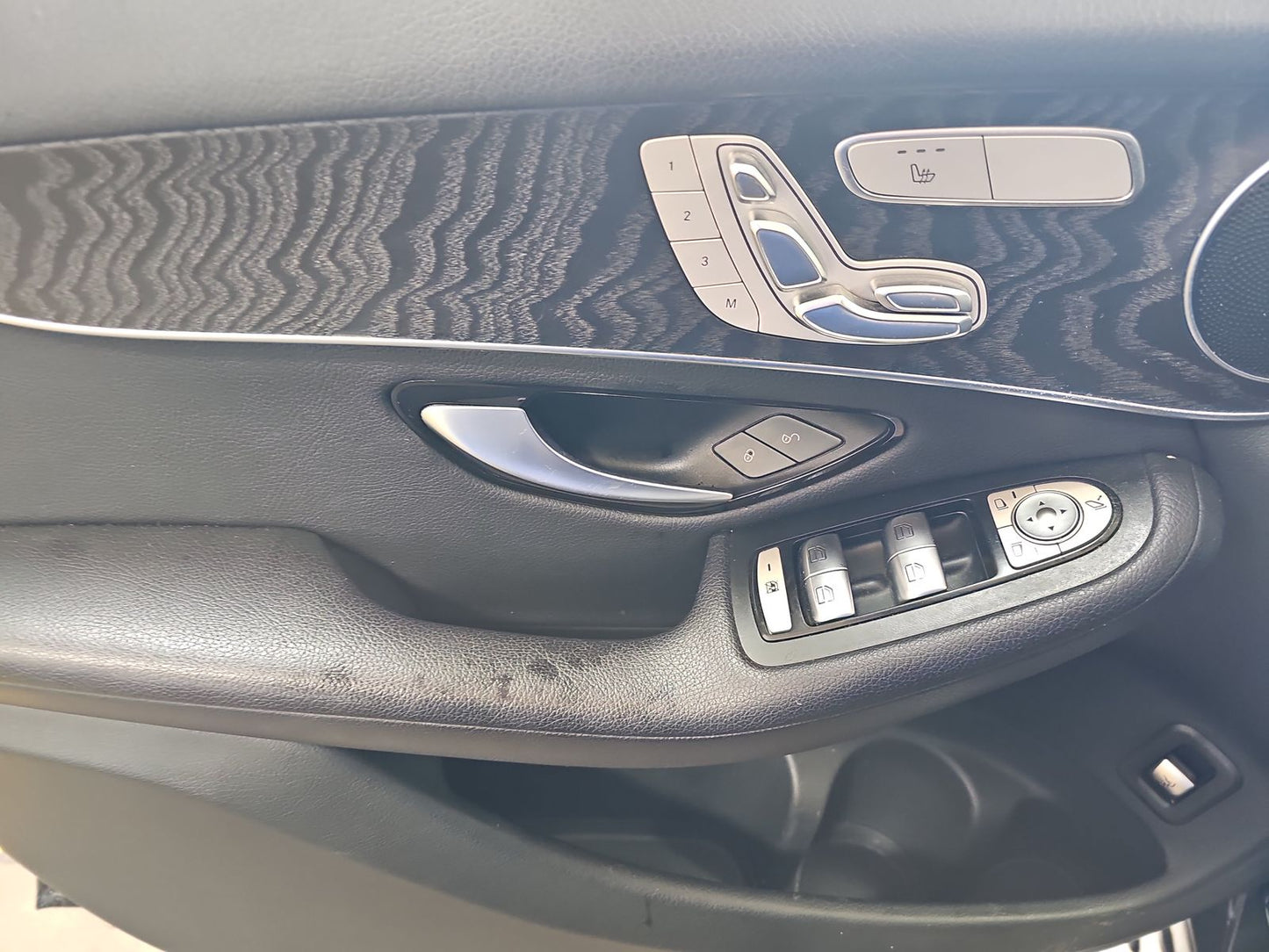 2017 Mercedes-Benz GLC 300 4MATIC