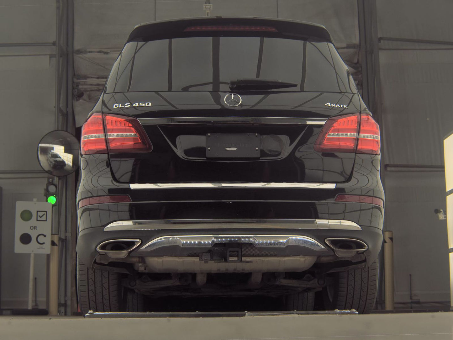 2017 Mercedes-Benz GLS 450 4MATIC