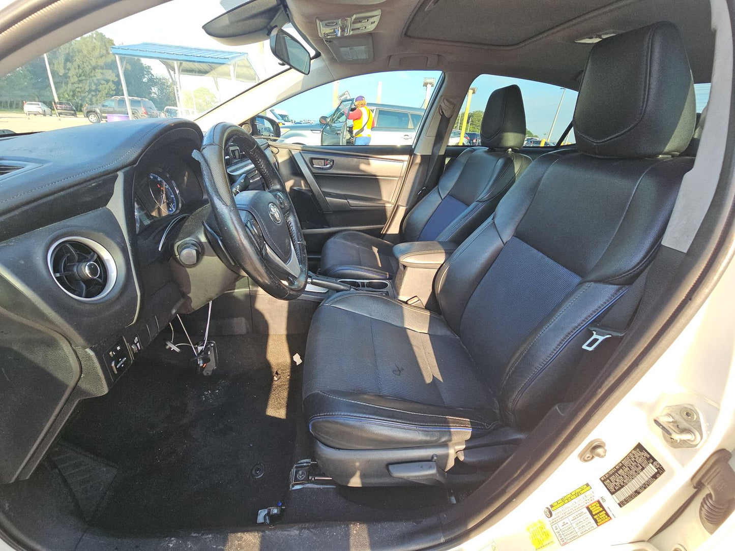 2017 Toyota Corolla SE Sedan