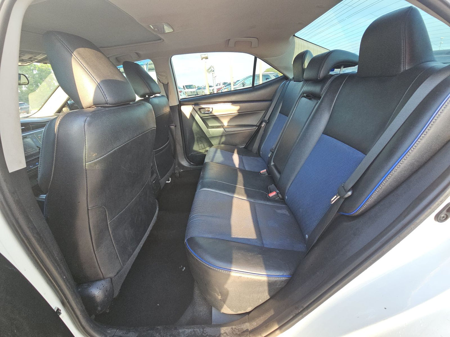 2017 Toyota Corolla SE Sedan