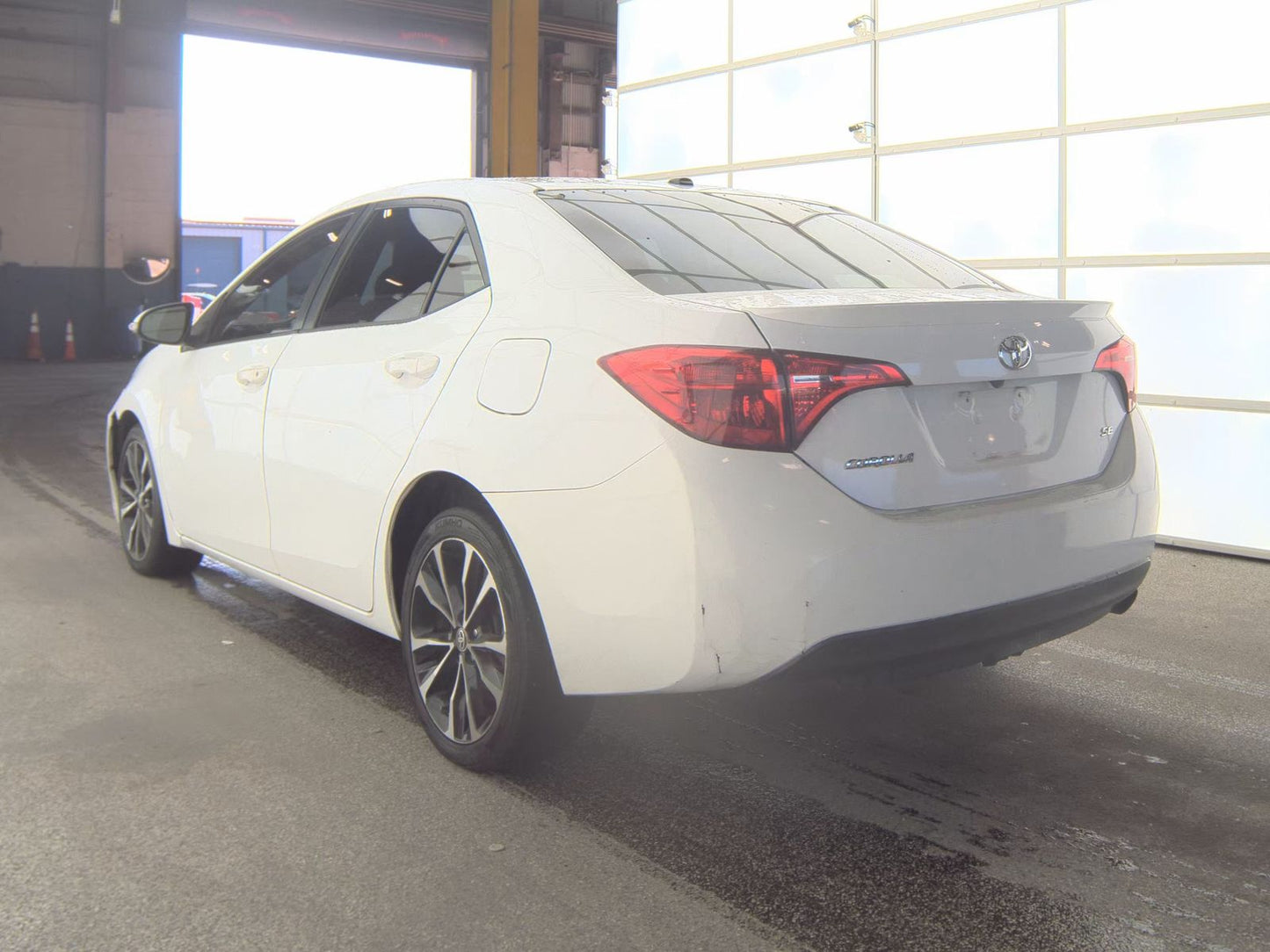 2017 Toyota Corolla SE Sedan