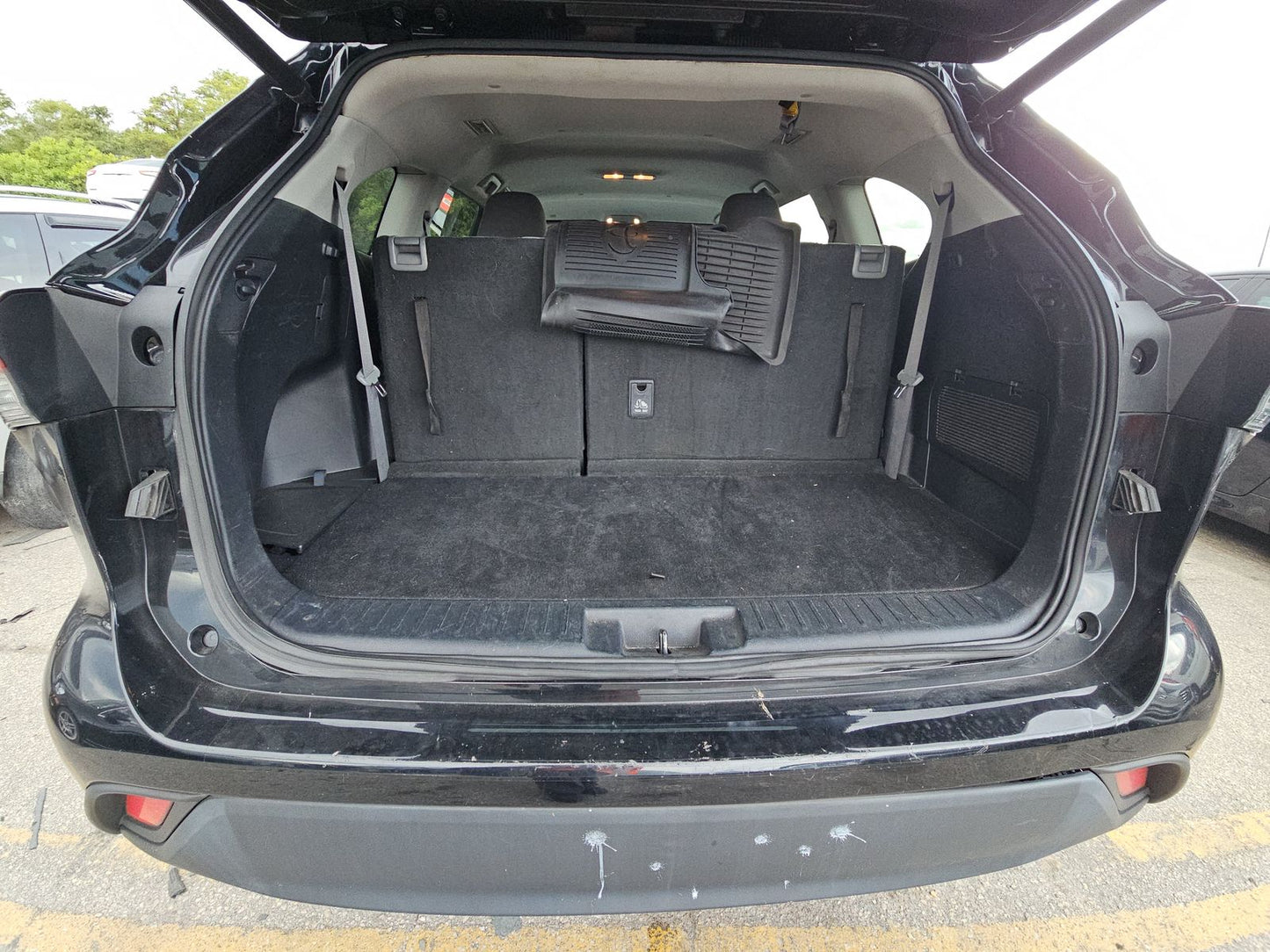 2021 Toyota Highlander LE