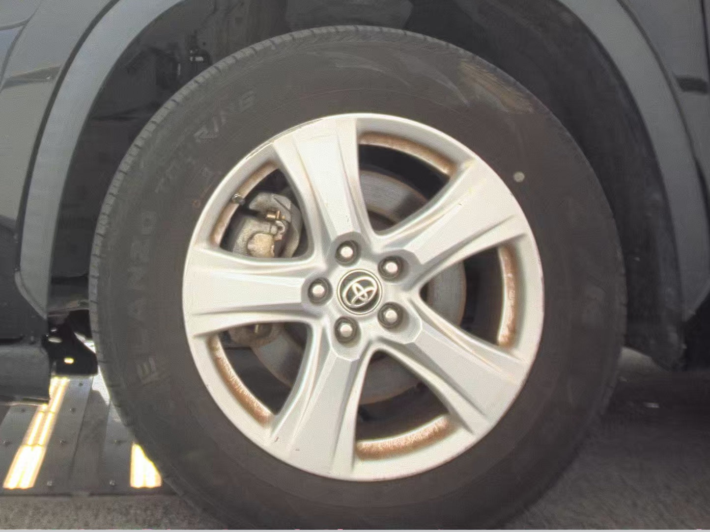 2021 Toyota Highlander LE
