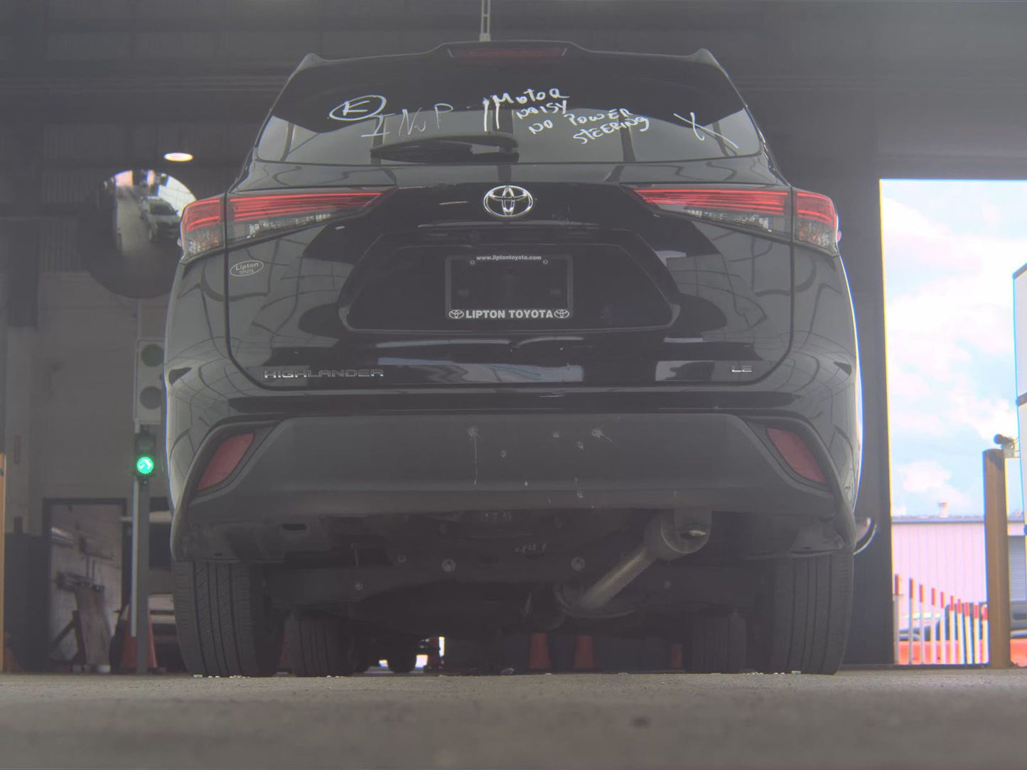 2021 Toyota Highlander LE