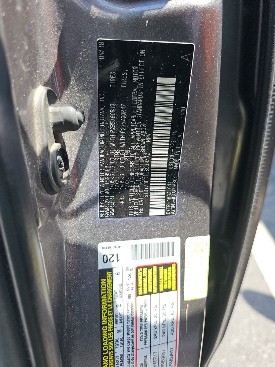 2018 Toyota Sienna XLE 8-Passenger 119.3" WB