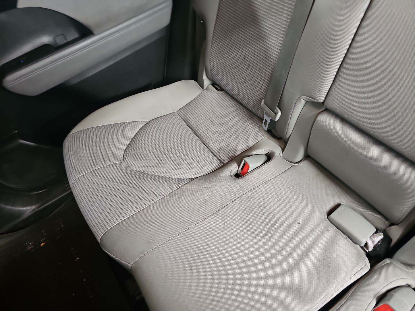 2020 Toyota Highlander LE