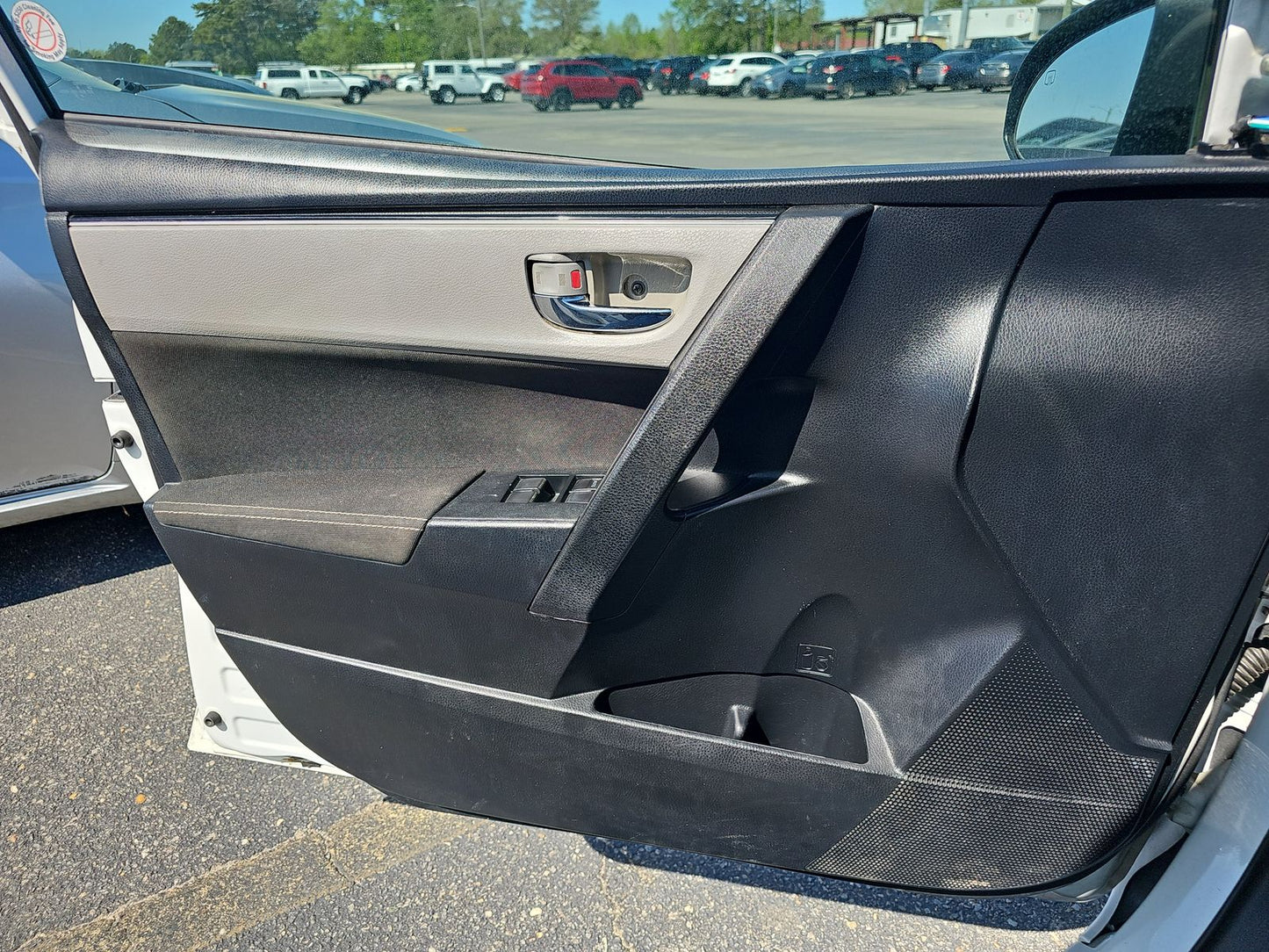 2019 Toyota Corolla LE Sedan