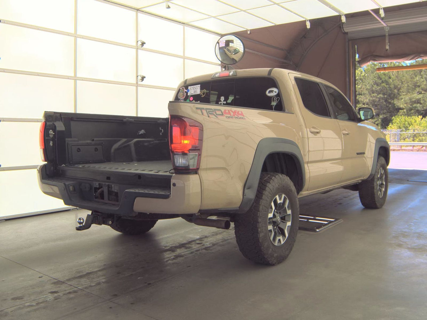 2018 Toyota Tacoma TRD Off-Road Crew Cab Medium Bed