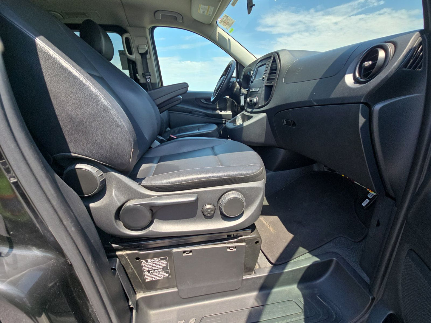 2018 Mercedes-Benz Metris Passenger Van 126.0" WB