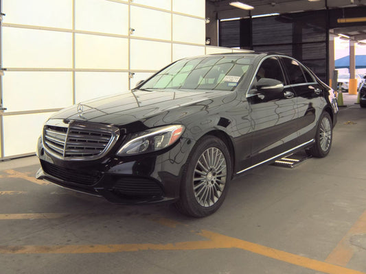 2015 Mercedes-Benz C 300 4MATIC Sedan wLuxury Pkg