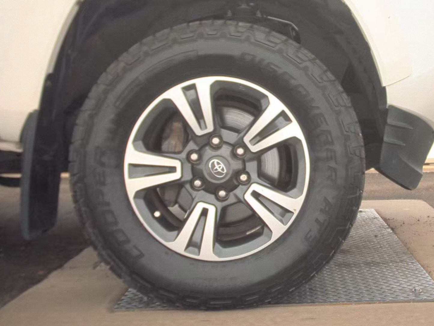2018 Toyota Tacoma TRD Sport Crew Cab Medium Bed