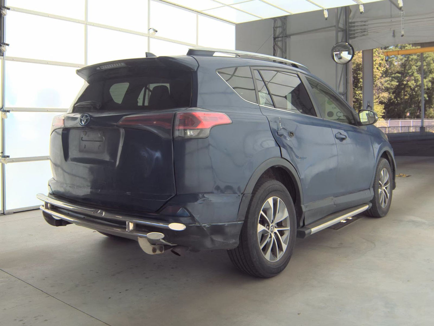 2016 Toyota RAV4 Hybrid XLE