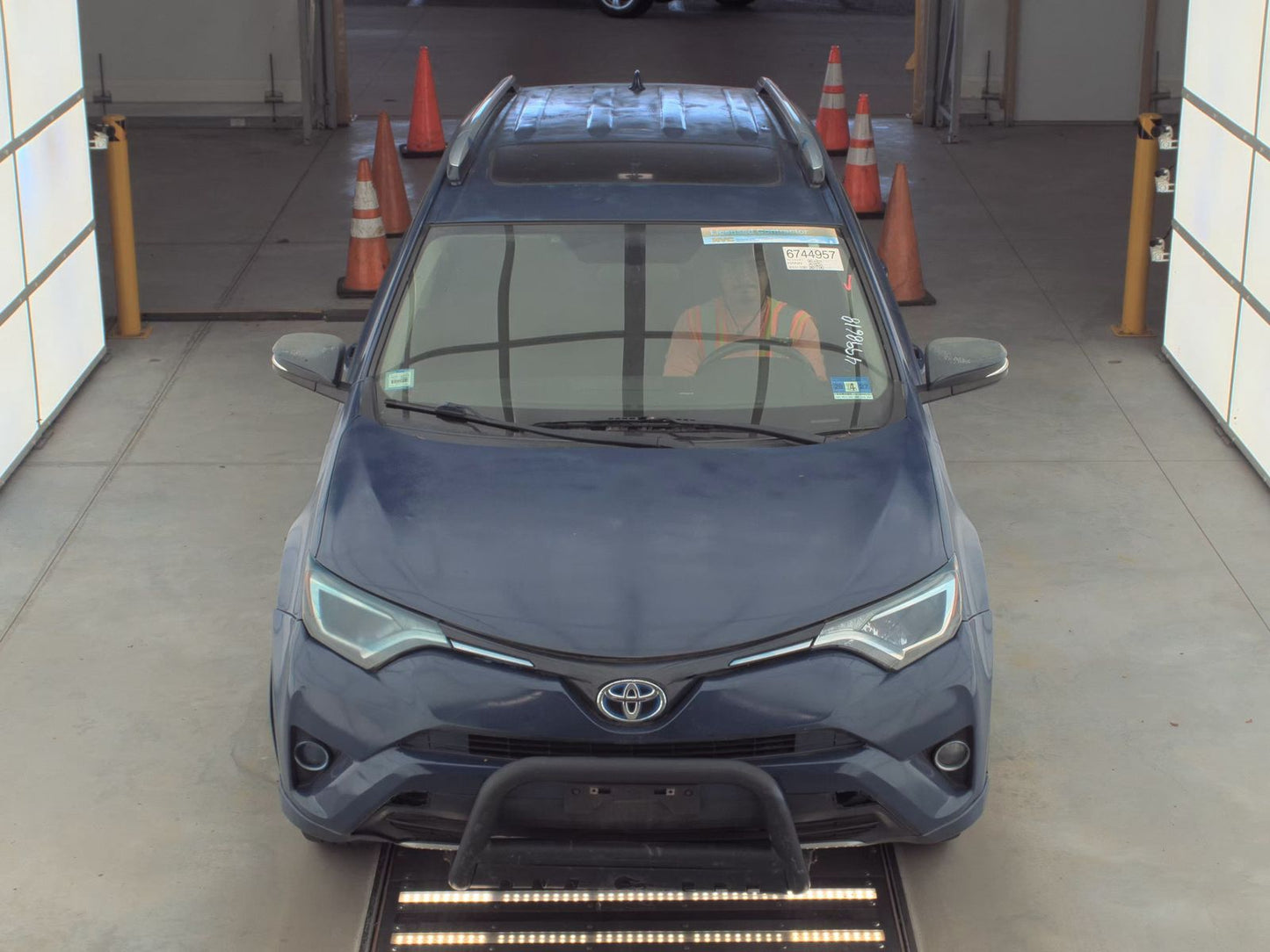 2016 Toyota RAV4 Hybrid XLE