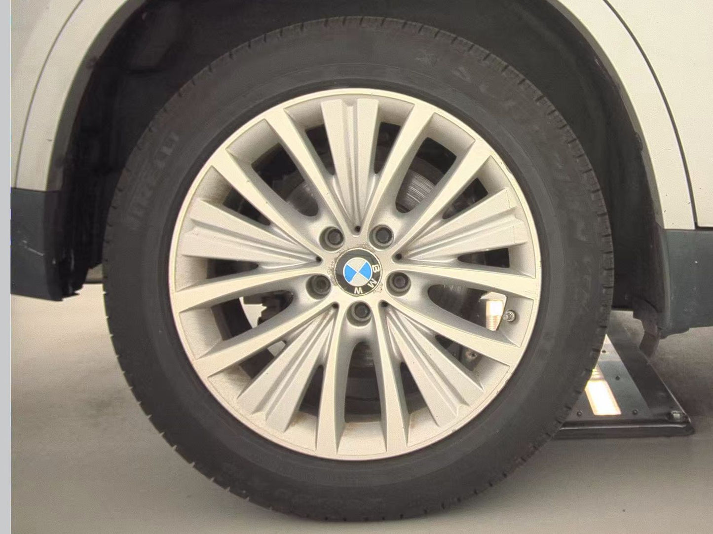 2016 BMW X5 Sports Activity Vehicle xDrive35i LUXURY LINE