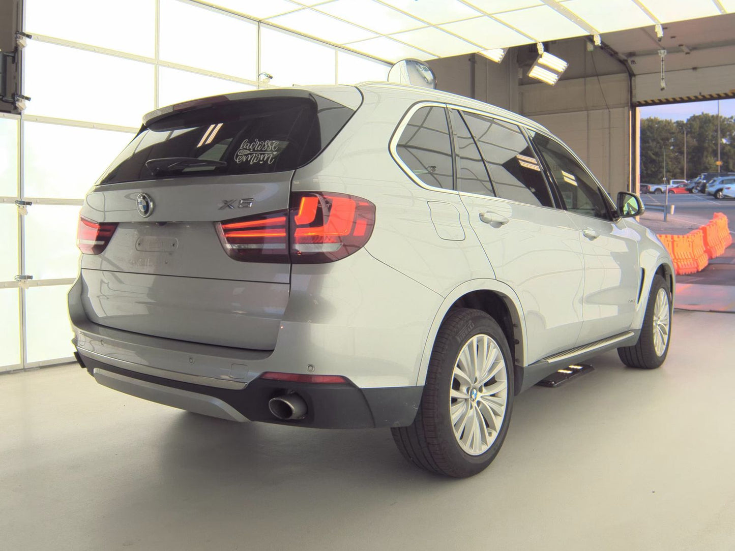 2016 BMW X5 Sports Activity Vehicle xDrive35i LUXURY LINE