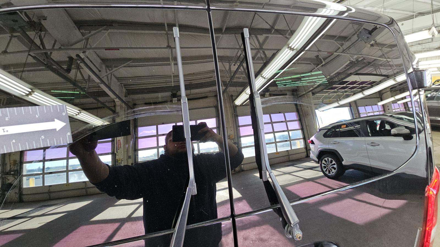 2018 Mercedes-Benz Metris Passenger Van 126.0" WB