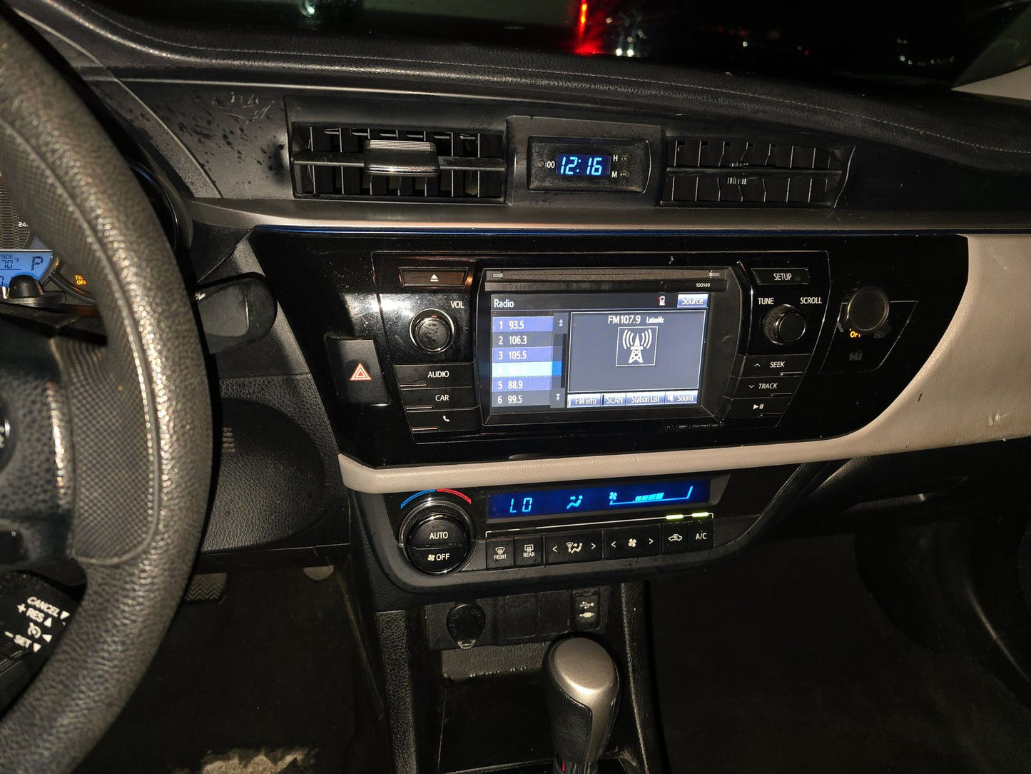 2014 Toyota Corolla LE