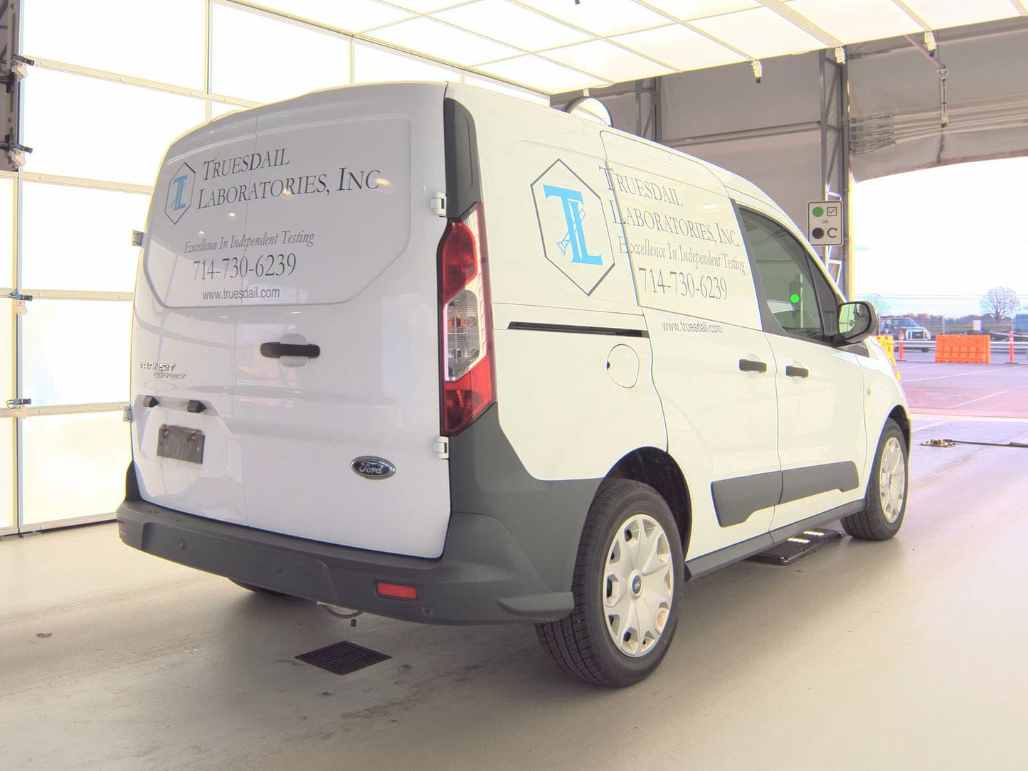 2016 Ford Transit Connect Cargo Van XL w/Rear Swing-Out Doors 104.8" WB