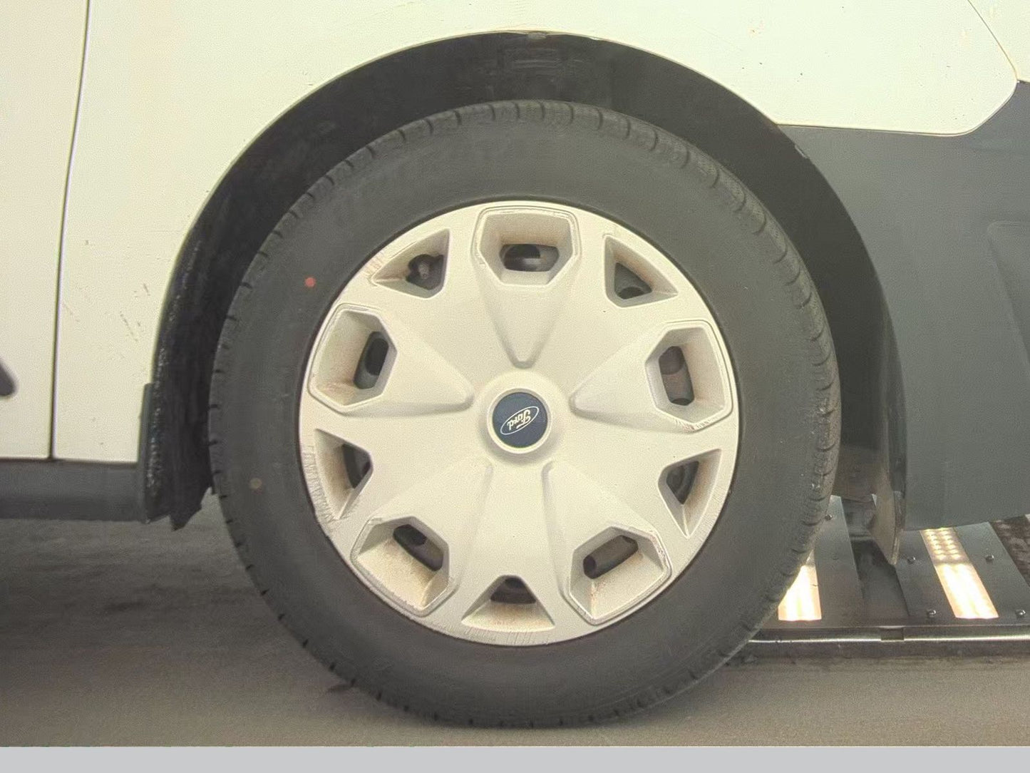 2016 Ford Transit Connect Cargo Van XL w/Rear Swing-Out Doors 104.8" WB