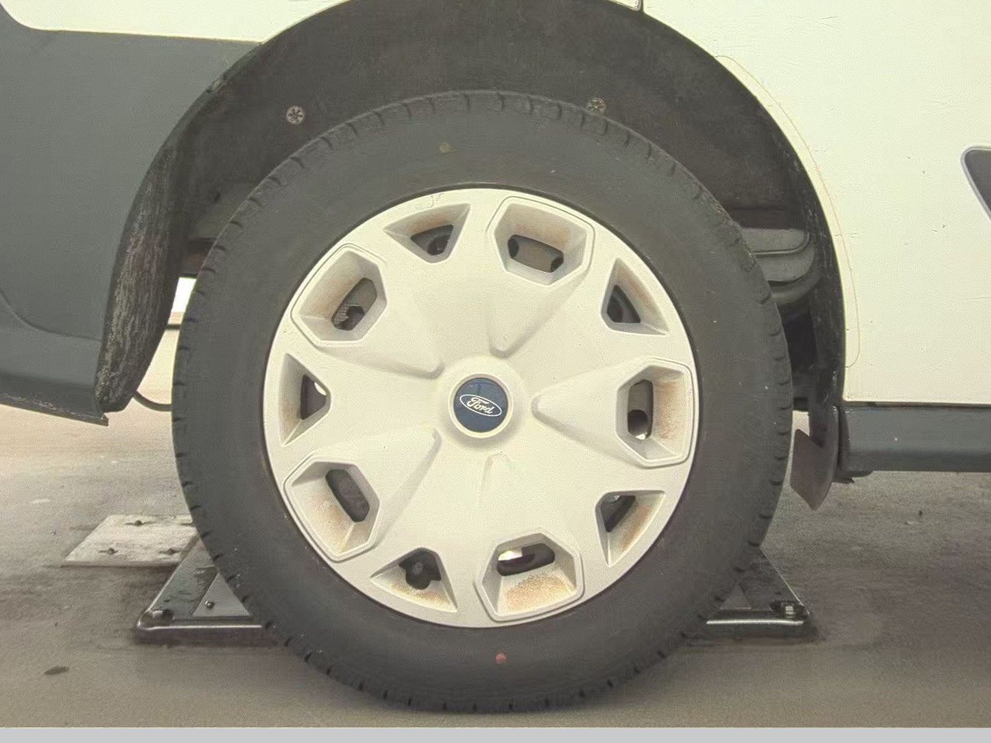 2016 Ford Transit Connect Cargo Van XL w/Rear Swing-Out Doors 104.8" WB