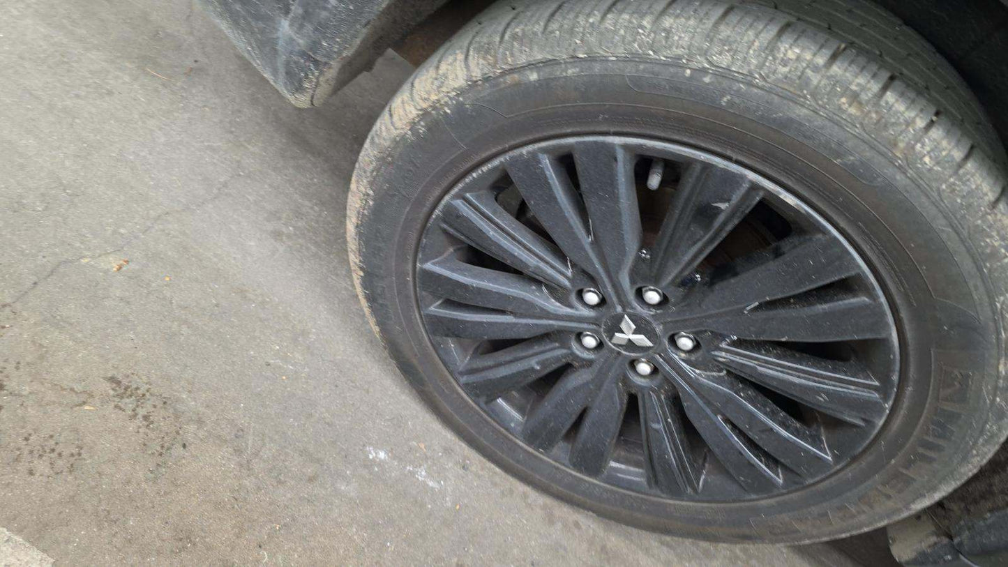 2020 Mitsubishi Outlander LE