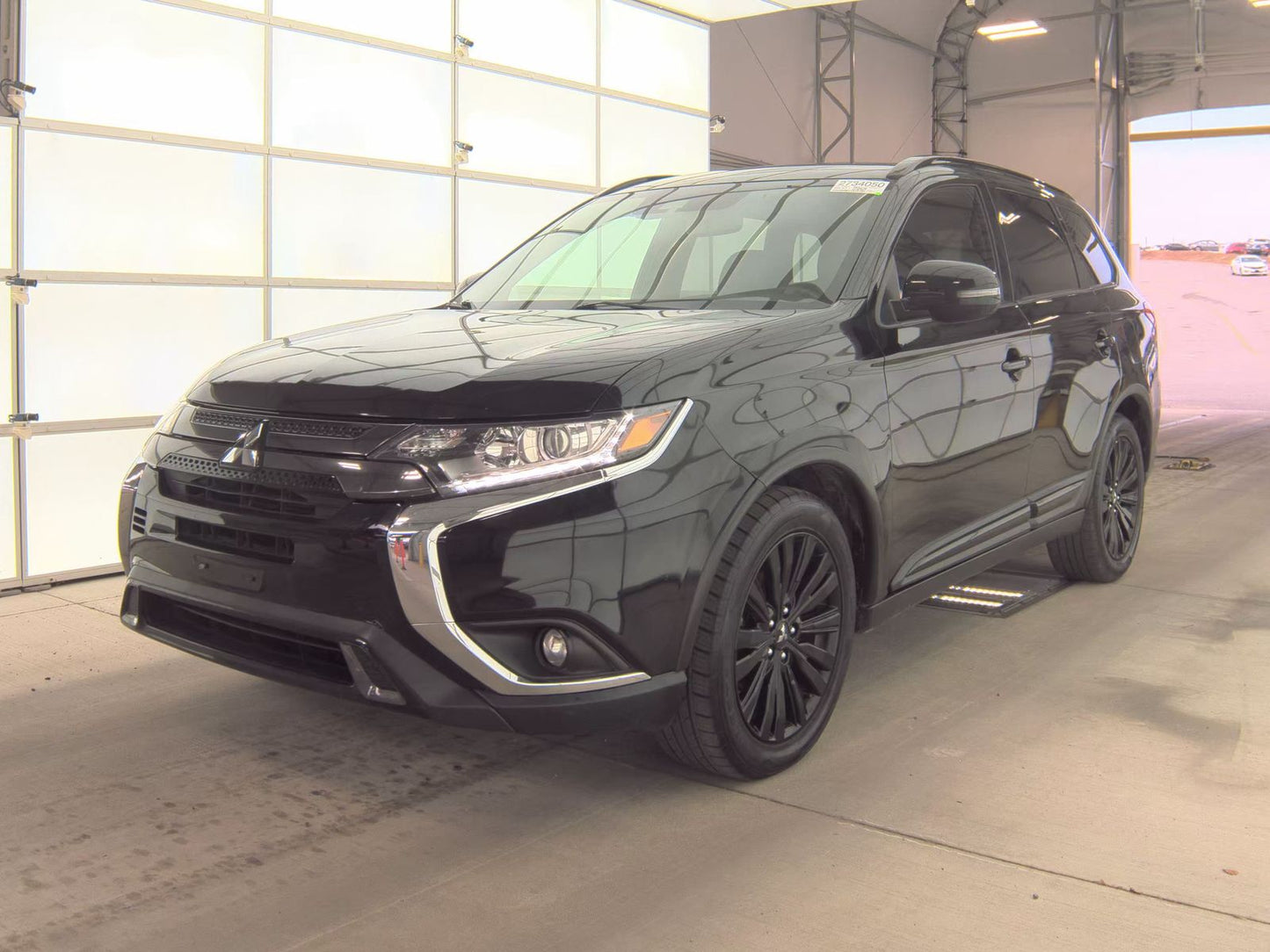 2020 Mitsubishi Outlander LE