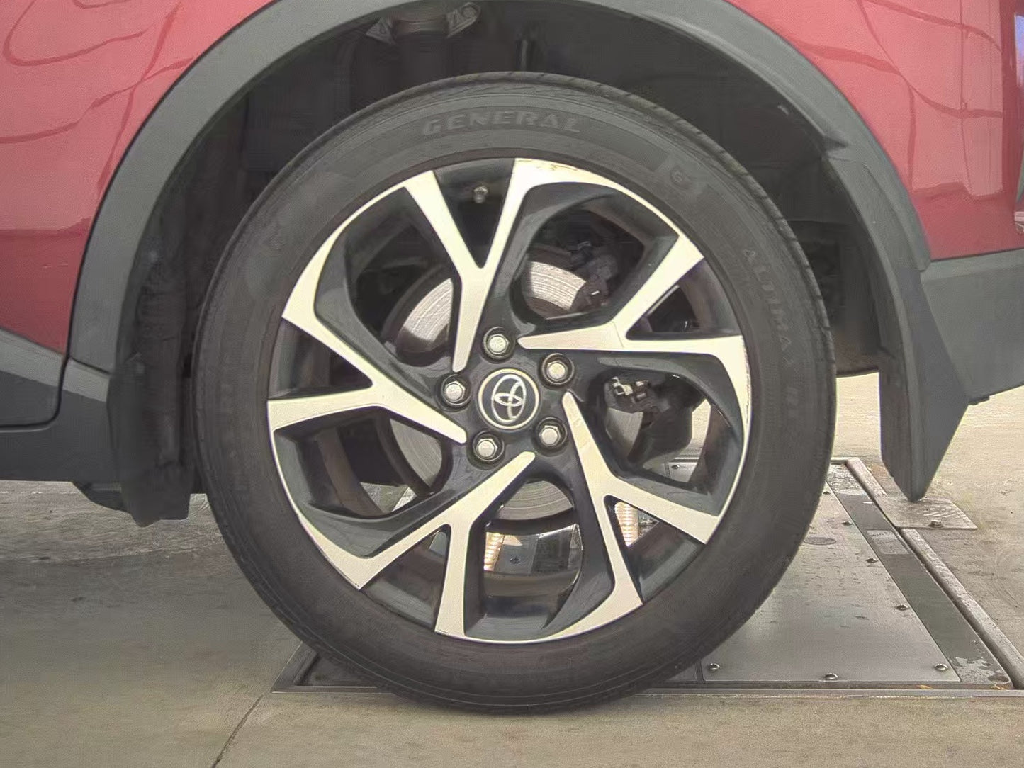 2018 Toyota C-HR XLE