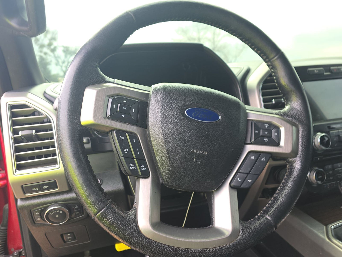 2016 Ford F-150 Platinum Crew Cab Short Bed