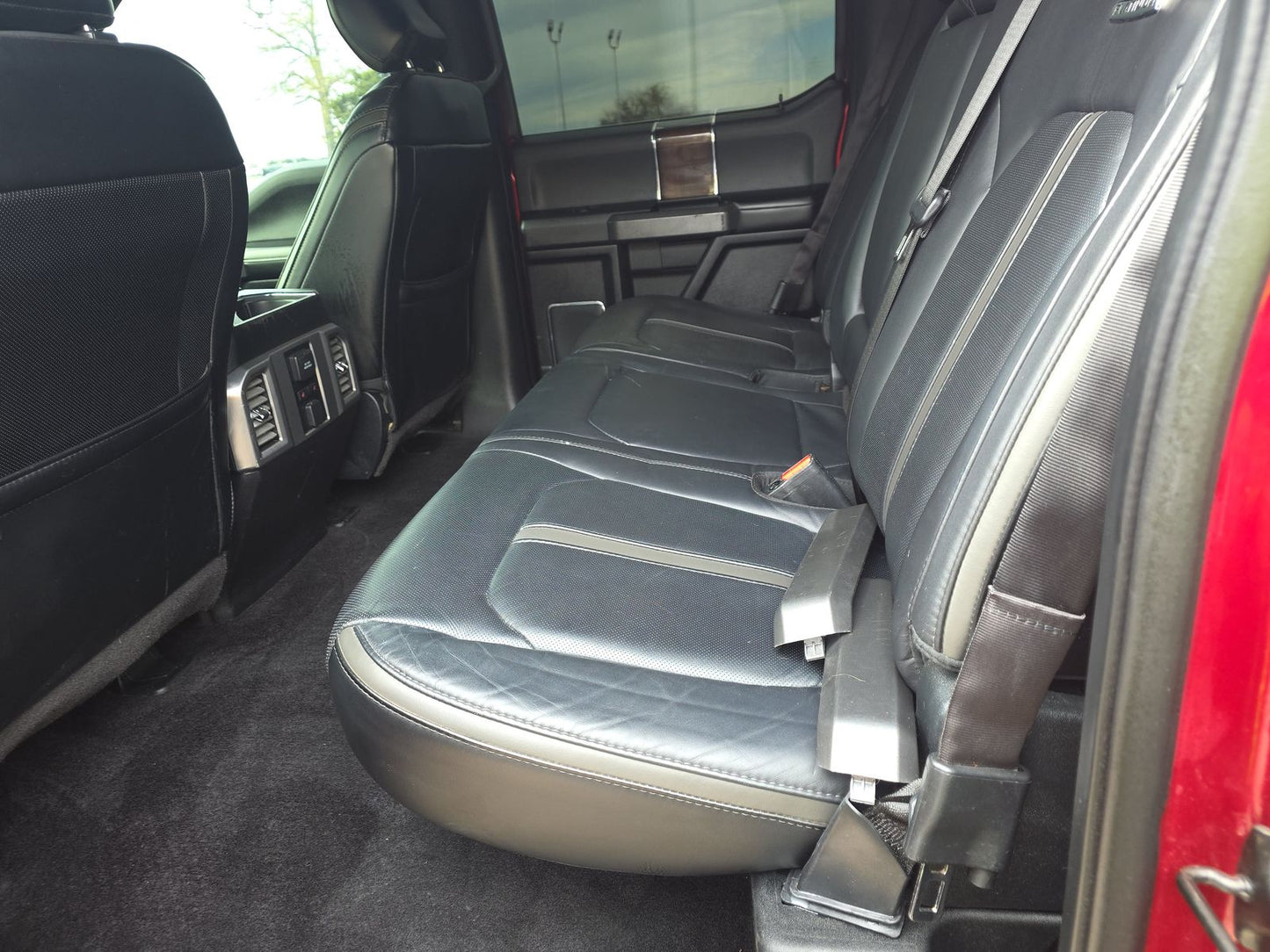 2016 Ford F-150 Platinum Crew Cab Short Bed
