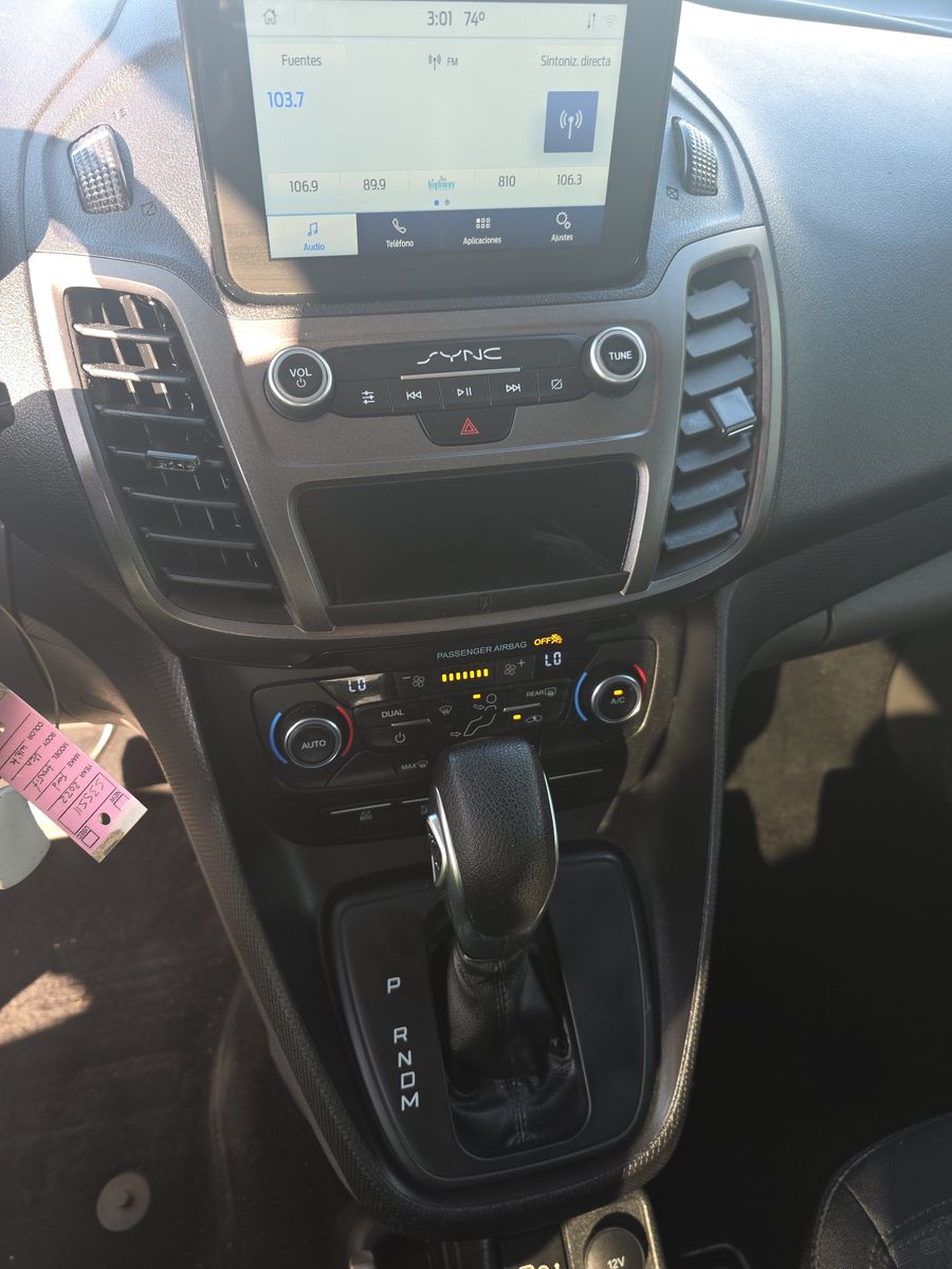 2022 Ford Transit Connect Passenger Wagon XLT Minivan w/Rear Liftgate 120.6" WB