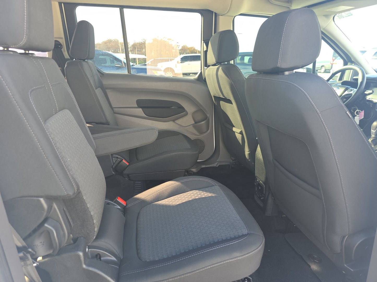 2022 Ford Transit Connect Passenger Wagon XLT Minivan w/Rear Liftgate 120.6" WB