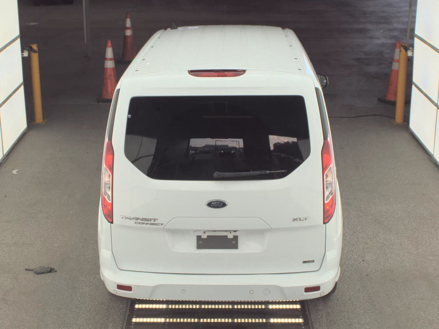 2022 Ford Transit Connect Passenger Wagon XLT Minivan w/Rear Liftgate 120.6" WB