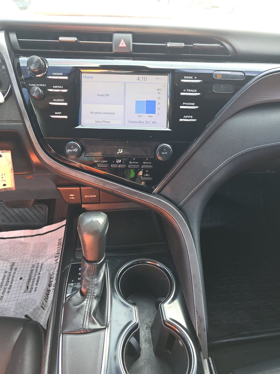 2019 Toyota Camry SE