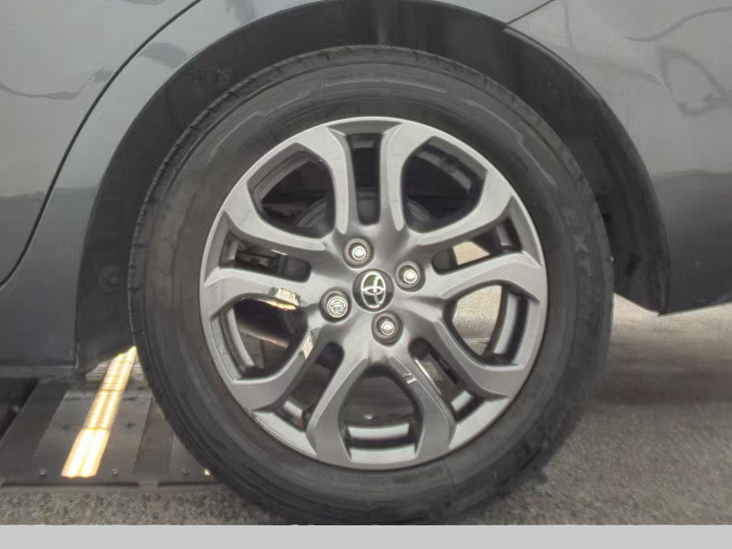 2019 Toyota Yaris LE Sedan