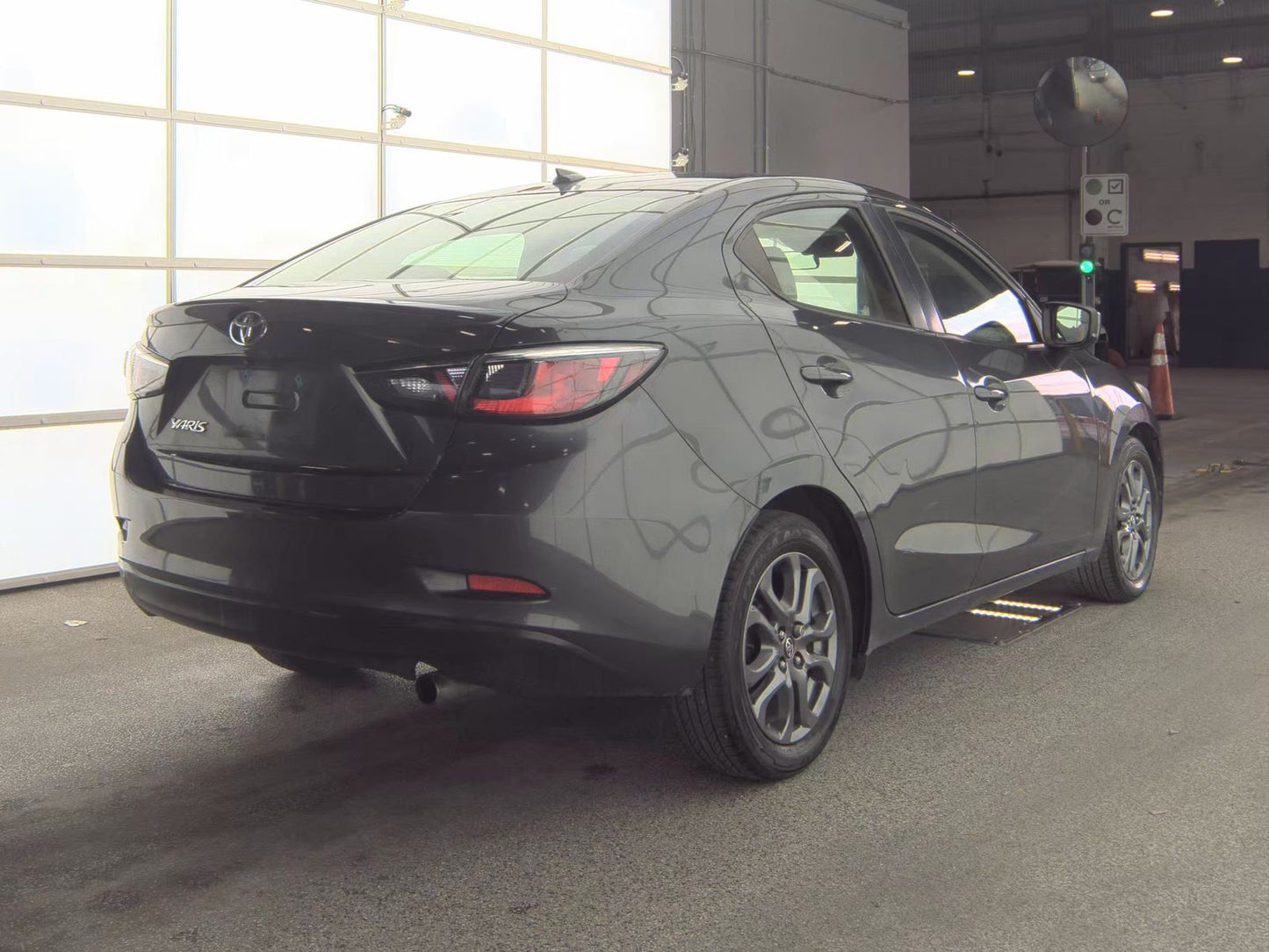 2019 Toyota Yaris LE Sedan