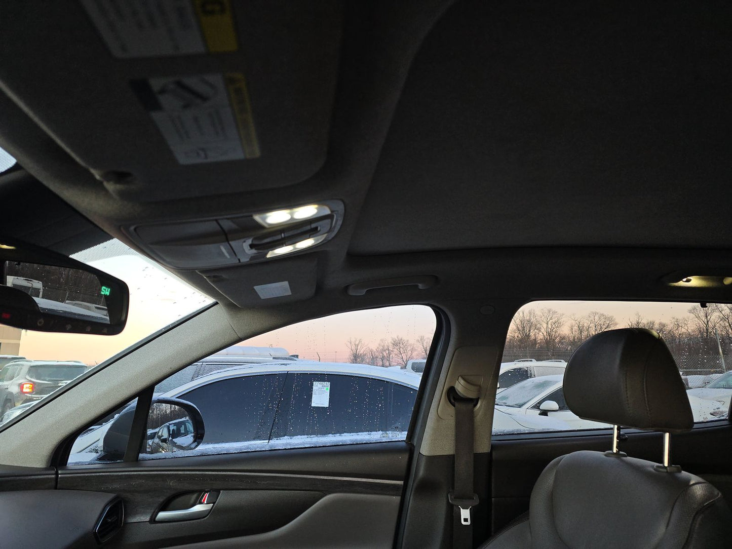 2020 Hyundai Santa Fe SEL w/Convenience + Premium