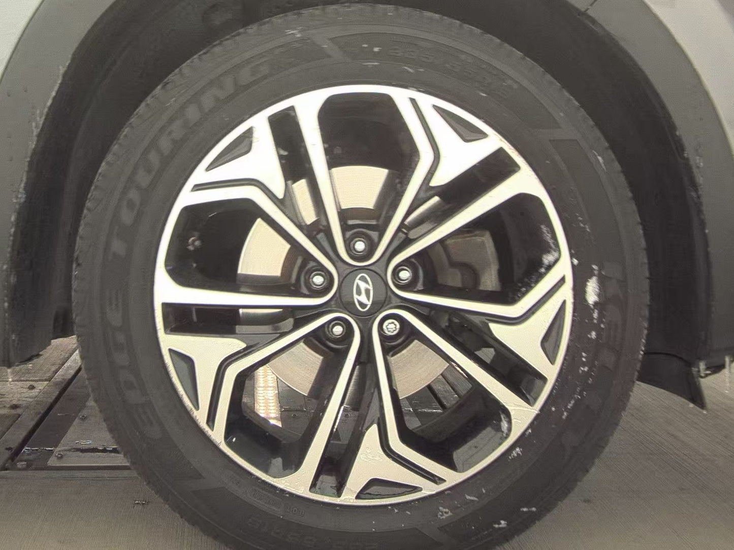 2020 Hyundai Santa Fe SEL w/Convenience + Premium