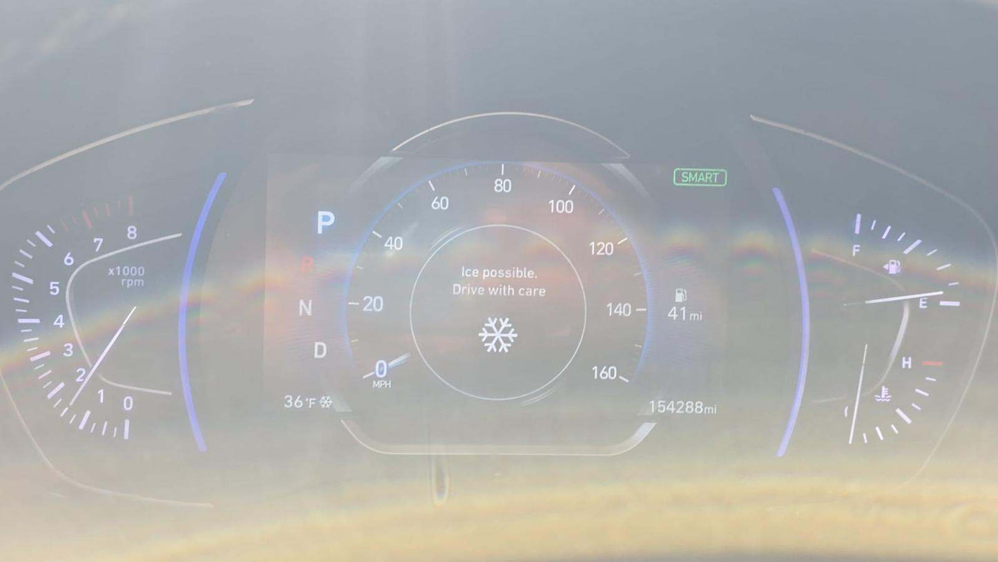 2020 Hyundai Santa Fe SEL w/Convenience + Premium