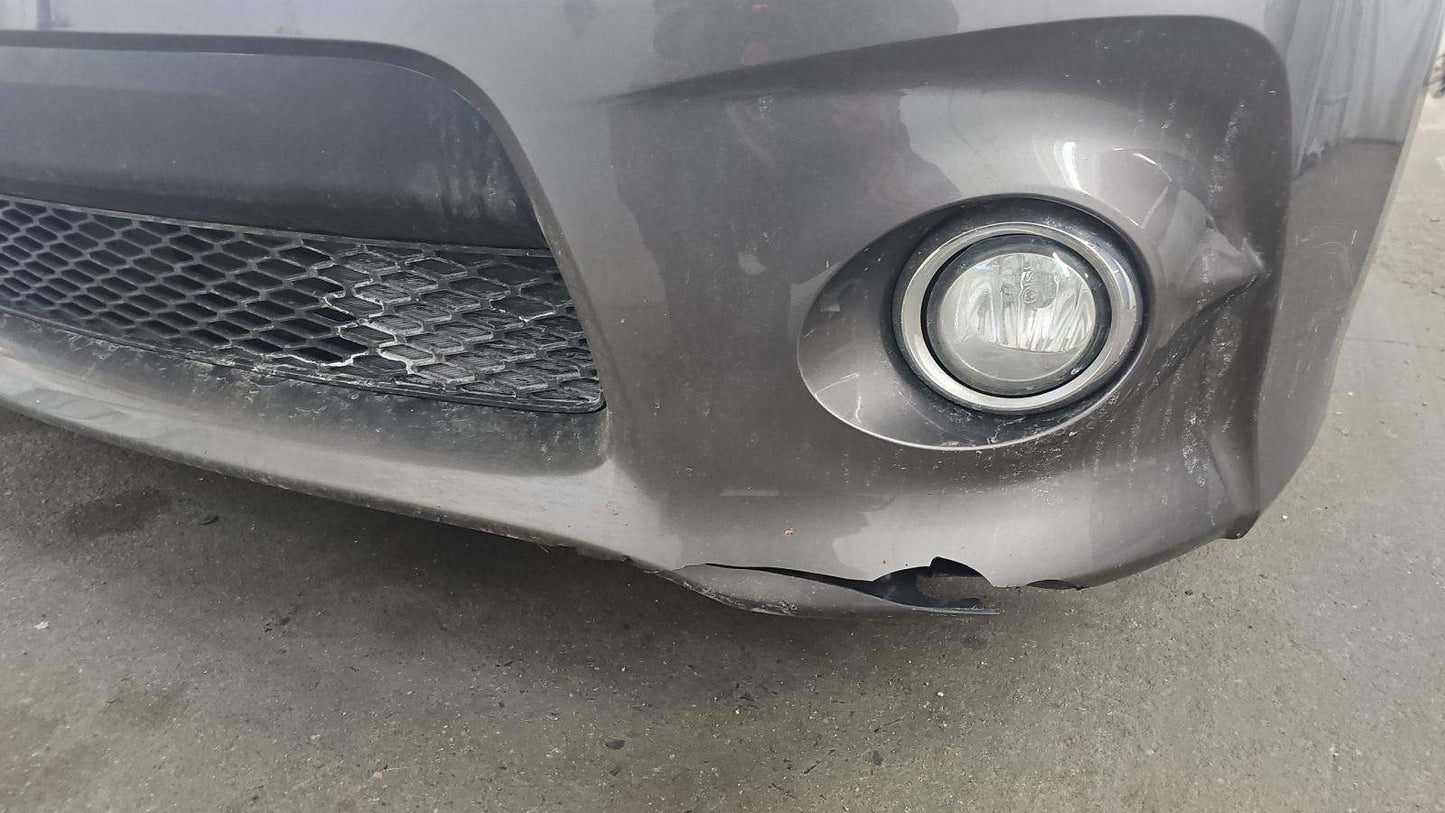 2016 Toyota Sienna SE Premium 8-Passenger 119.3" WB