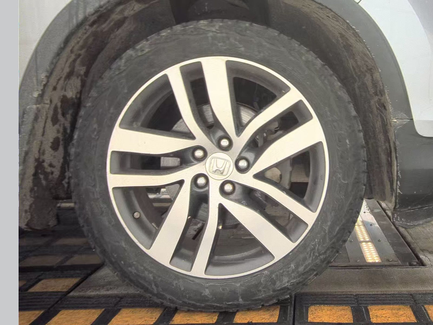 2016 Honda Pilot Touring w/Navigation & RES