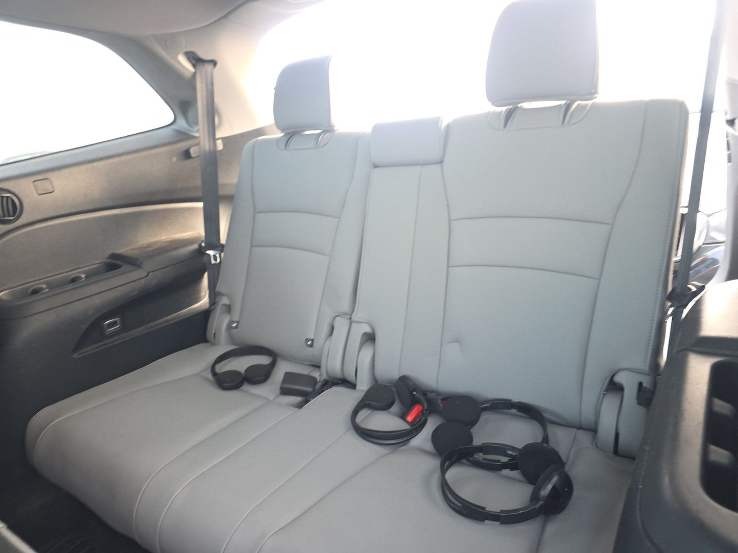 2016 Honda Pilot Touring w/Navigation & RES